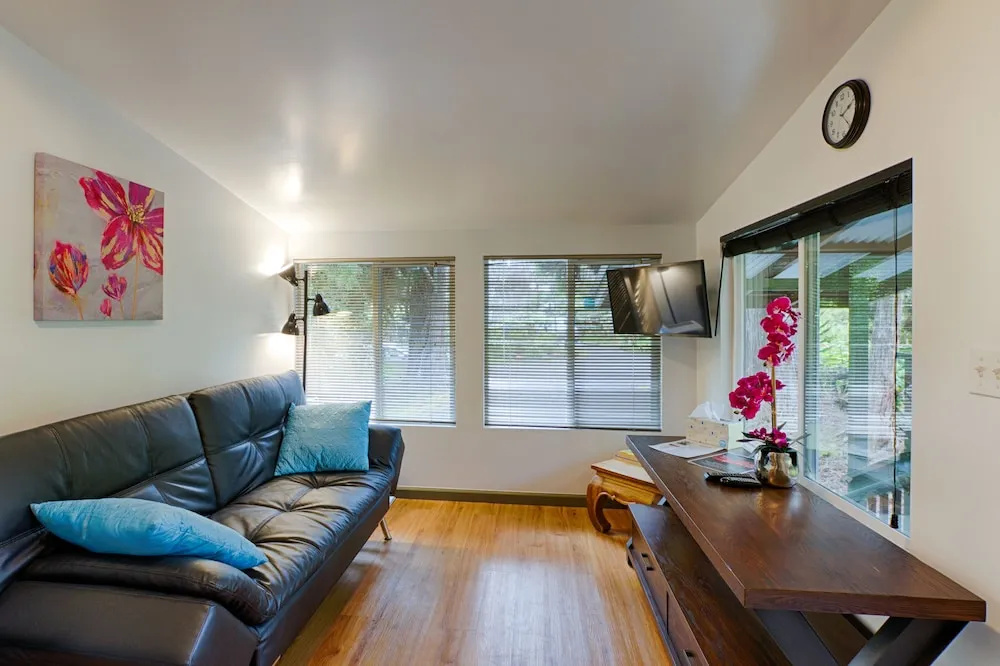 Lava Lodge at Hale Kilauea - Chambres