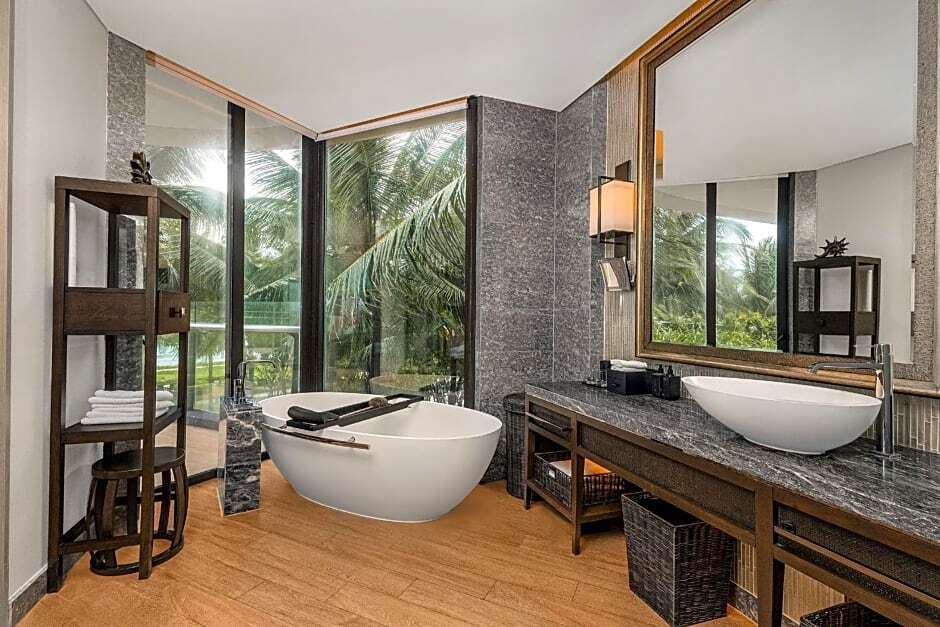 Intercontinental Phu Quoc Long Beach Resort