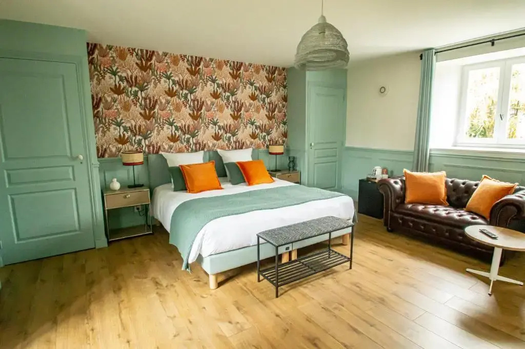 Deluxe Double room with garden view (full double bed)