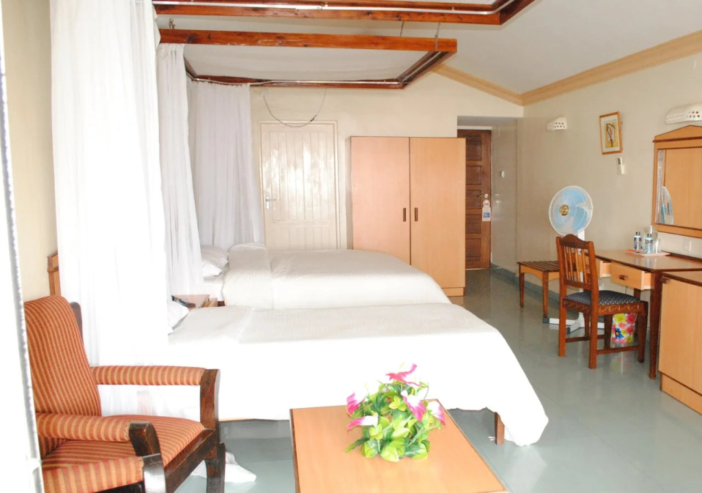 Sai Rock Beach Hotel Spa — 4