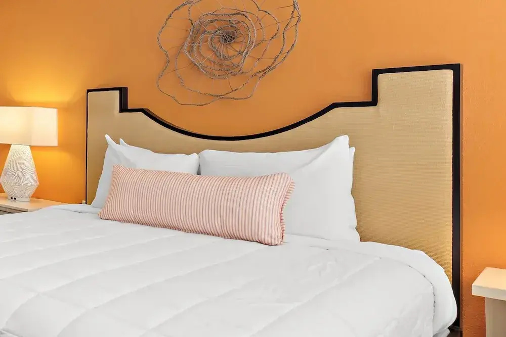 Classic Double room (full double bed)