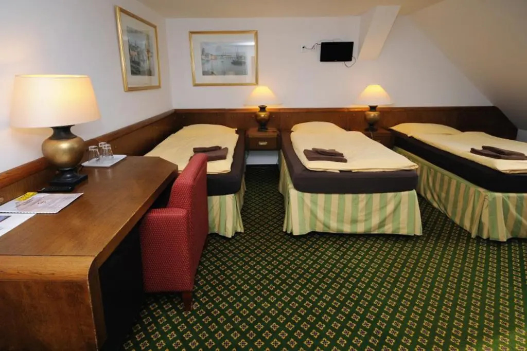 Hotel Restaurant Na Statku - Chambres