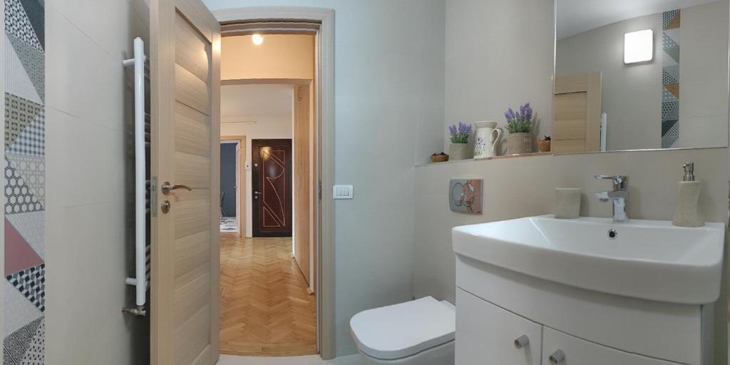 Отель Modern and Cozy Apartment, фото 6