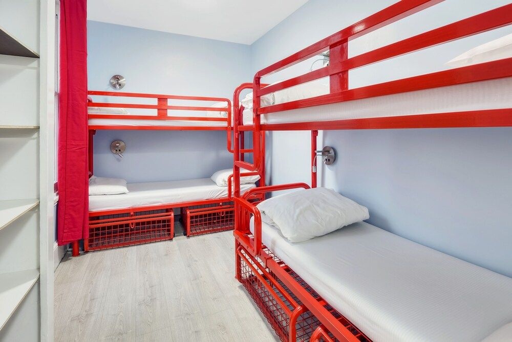 Отель Astor Kensington Hostel в Лондоне