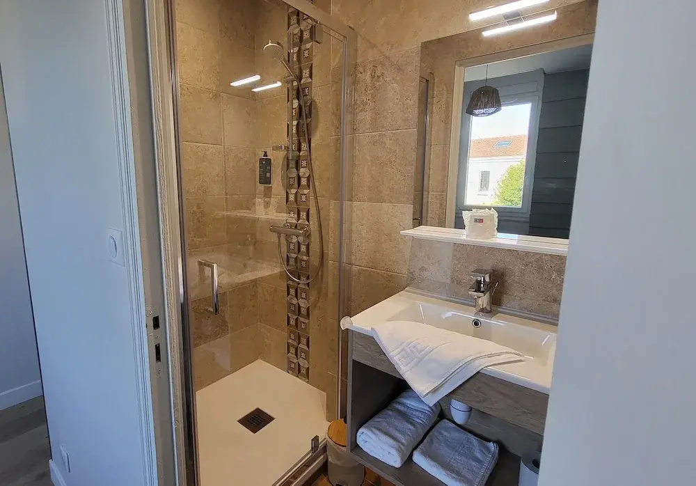 Economy Double room (full double bed)