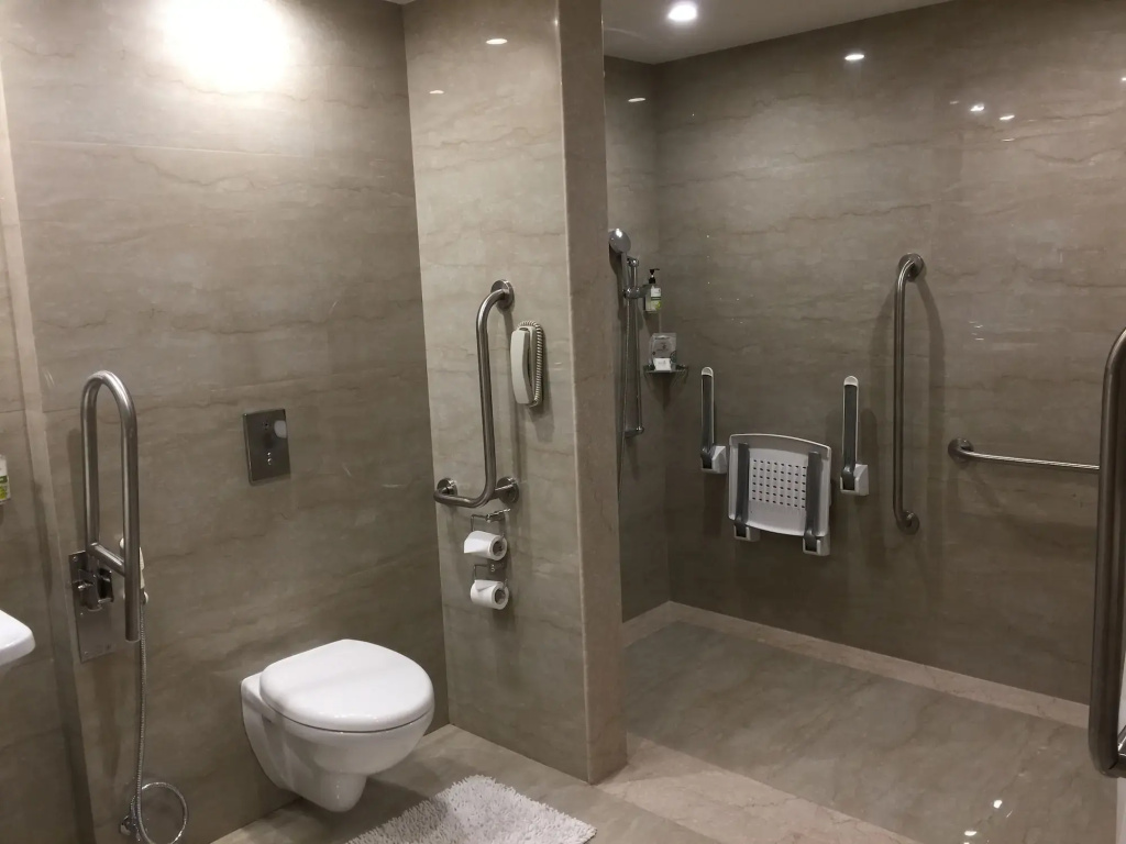 Lemon Tree Hotel, Sector 60, Gurugram