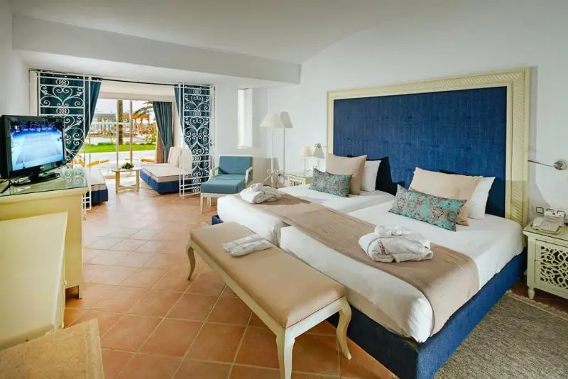 Deluxe Double Bungalow twin beds
