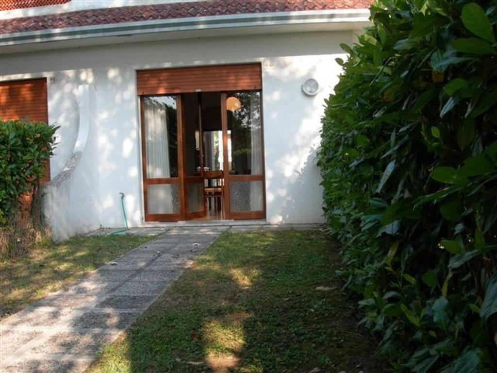 Terraced House With Private Garden