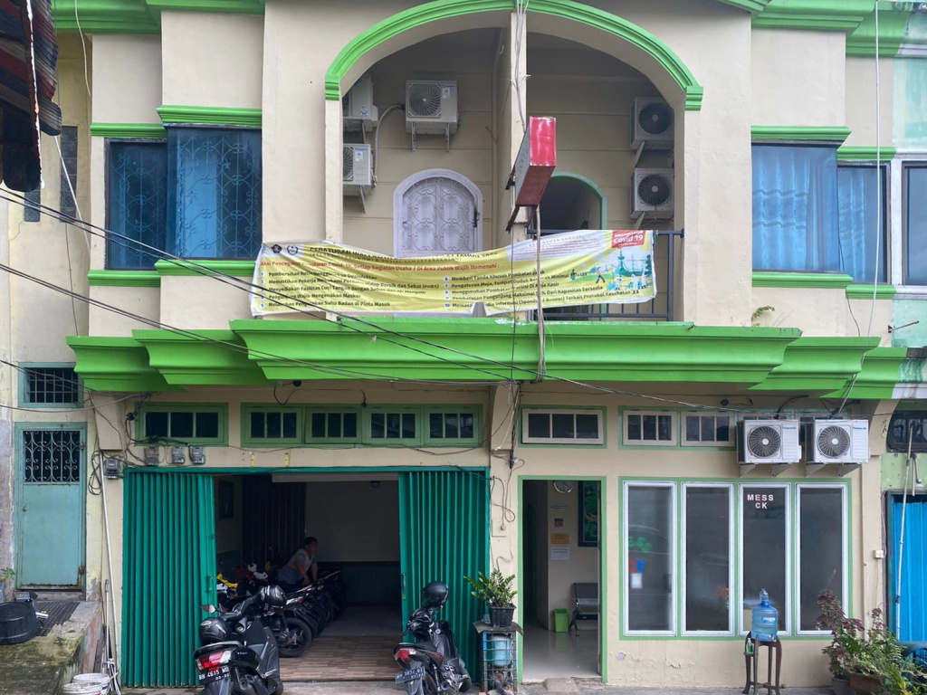 CK Homestay Syariah near Lippo Plaza Jambi