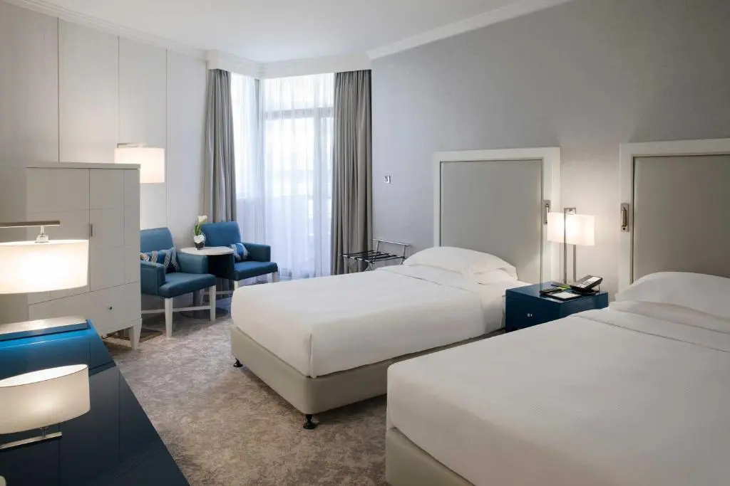 Double room with balcony (twin beds)