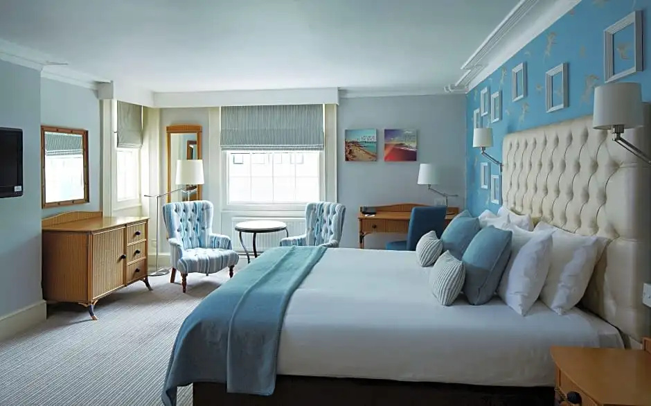 The Old Ship Hotel - Chambres