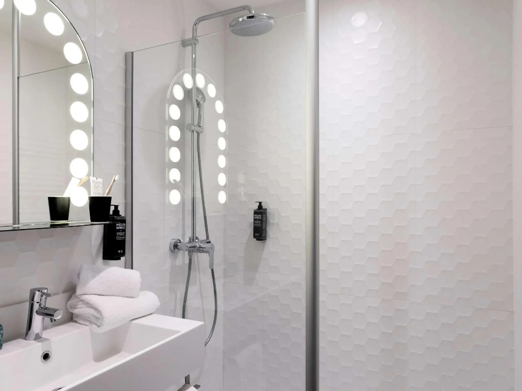 Classic Double room (full double bed)