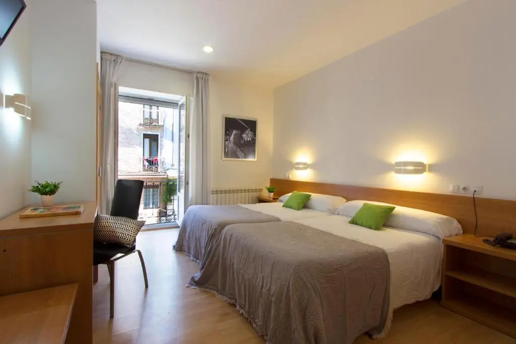 Standard Double room (full double bed)