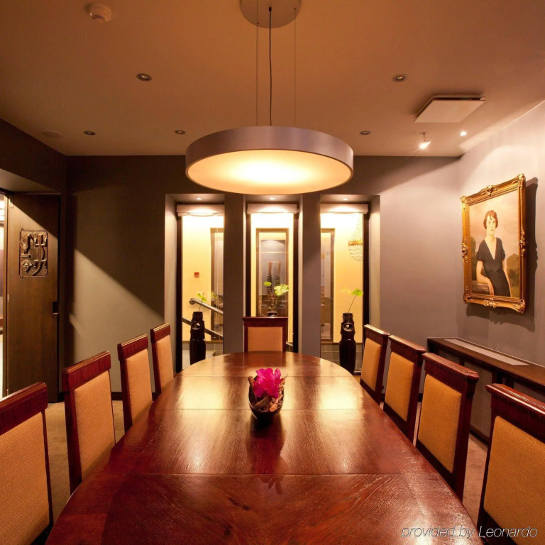 Отель Bergs Suites - фото 26
