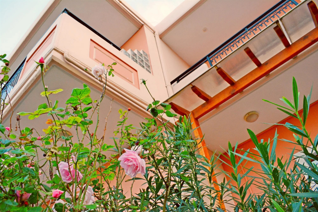 Melina\'s House Melina\'s House