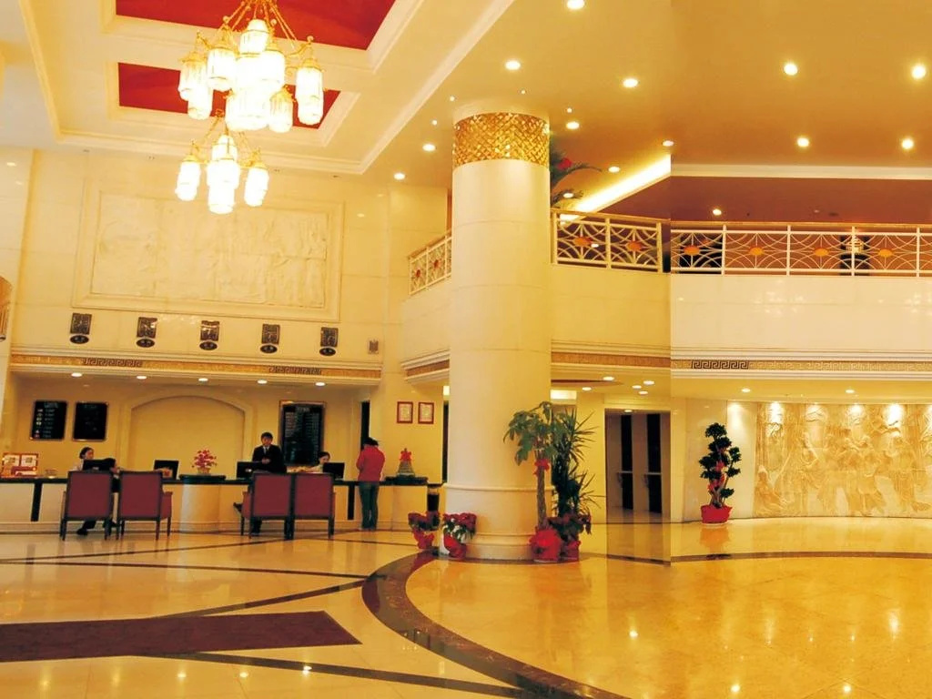 Lobby & Reception