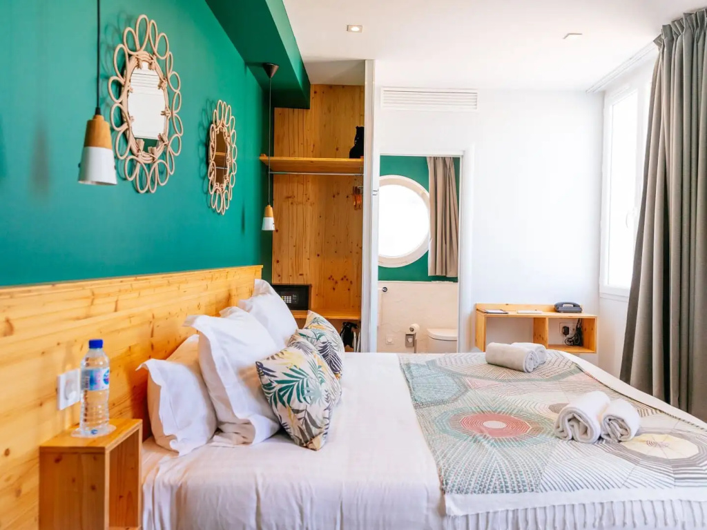 Bedroom