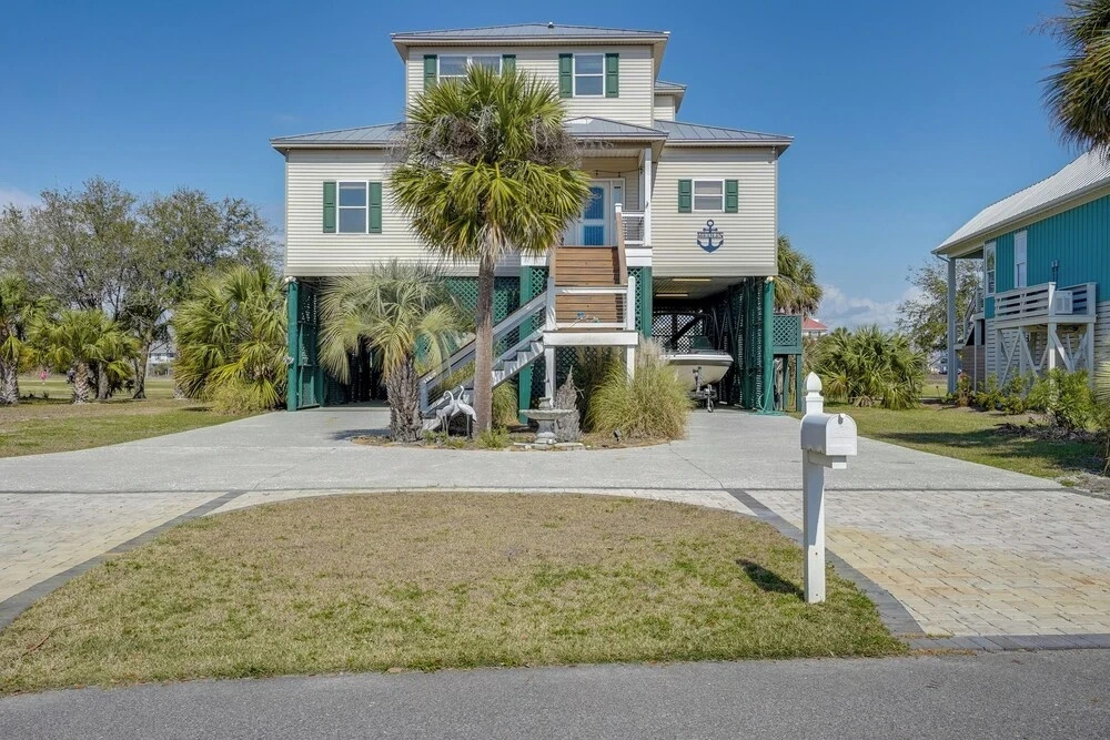 Marina & Golf Course Views: Edisto Island Home