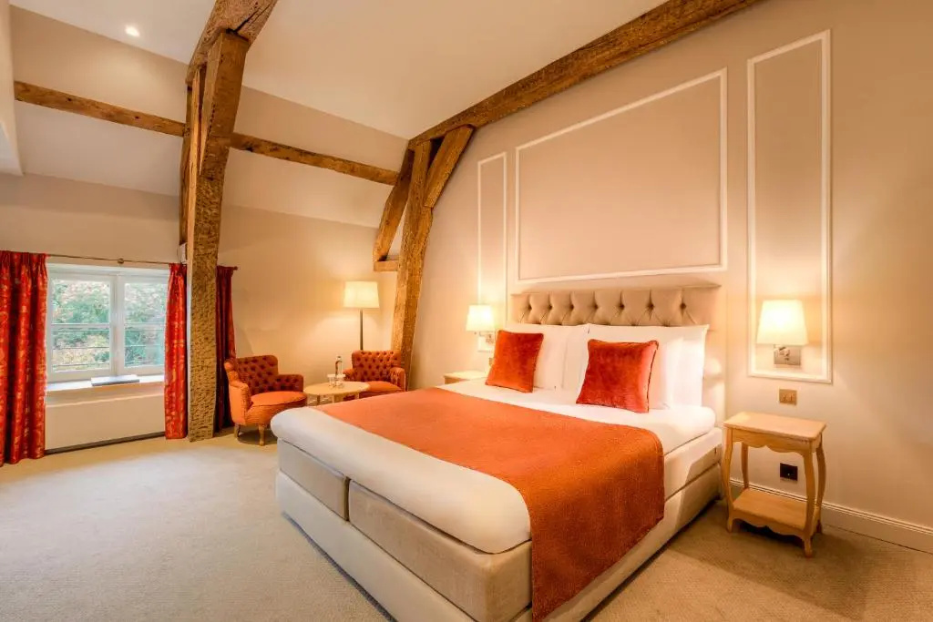 Superior Double room (full double bed)