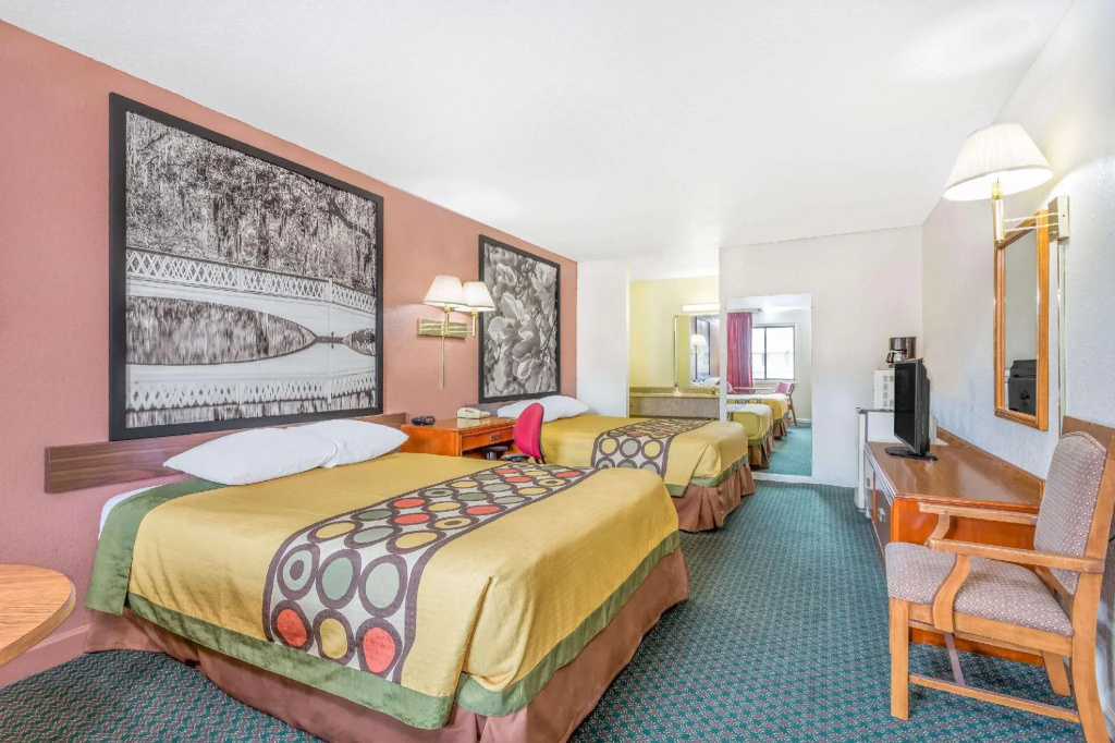 Standard Quadruple room