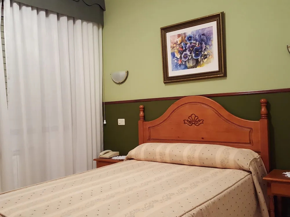 Economy room
