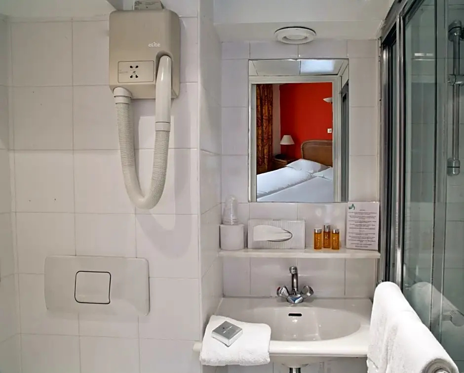 Grand Tonic Hôtel & SPA Paris 45