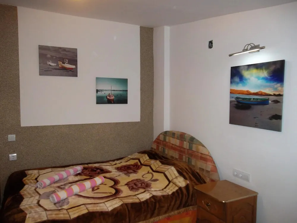 Standard Triple room with mountain view