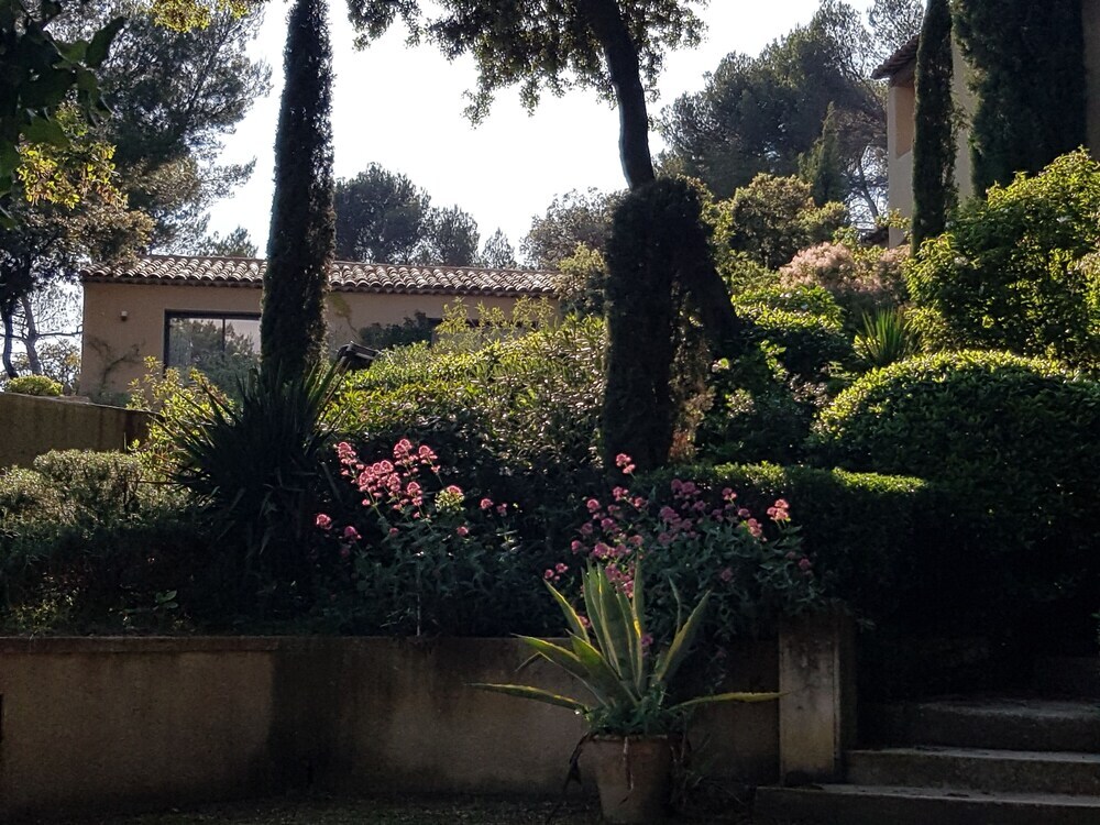 La Maison De Charlie