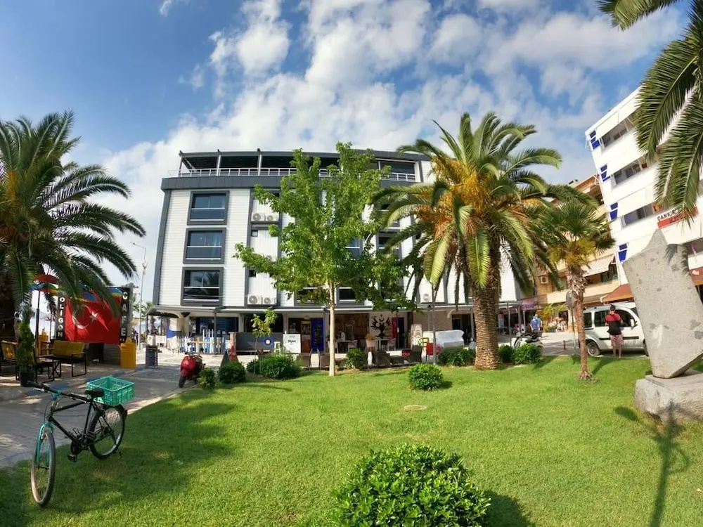 Hotel photo 12