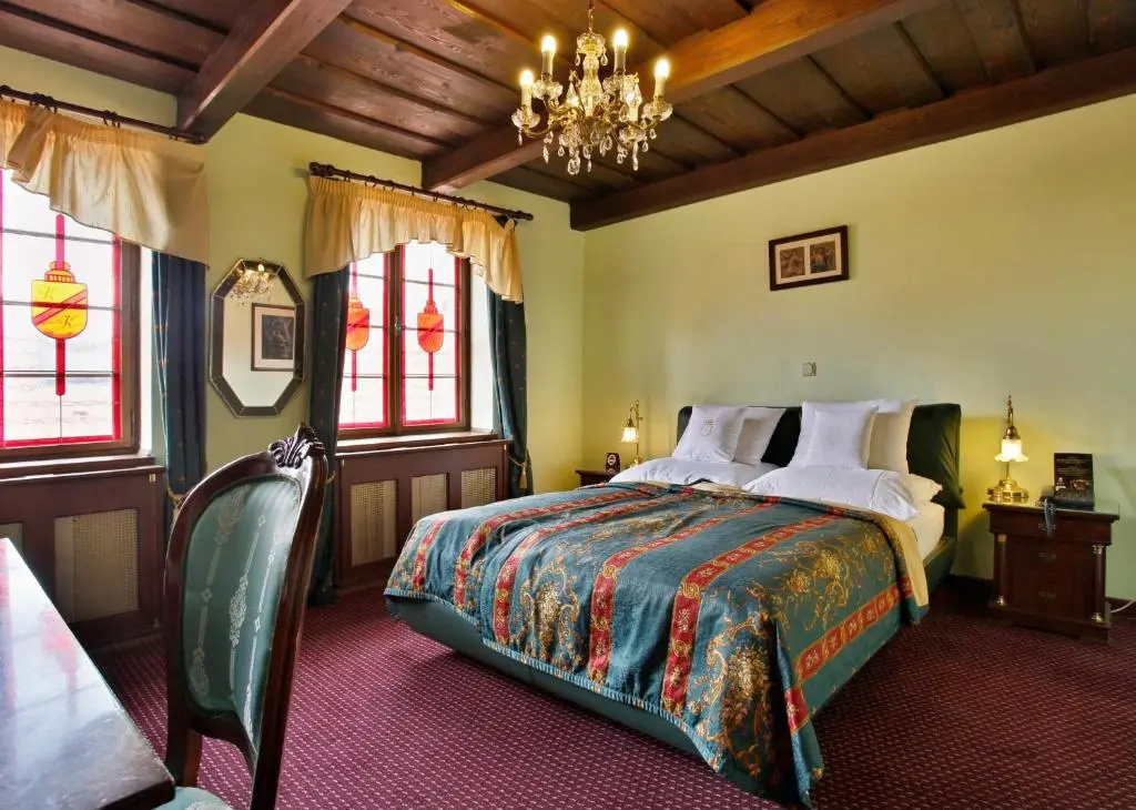 Standard Double room (full double bed)