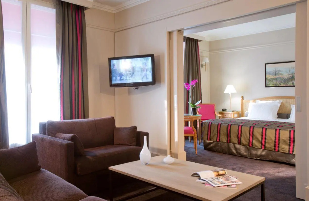 Hotel California Champs Elysees 41