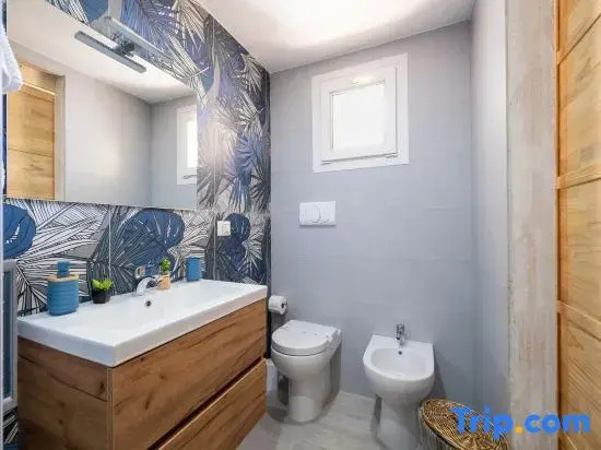 Cobalto Garden House - Casa Design a Piano Terra con Giardino Privato