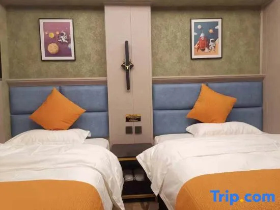 Economy room