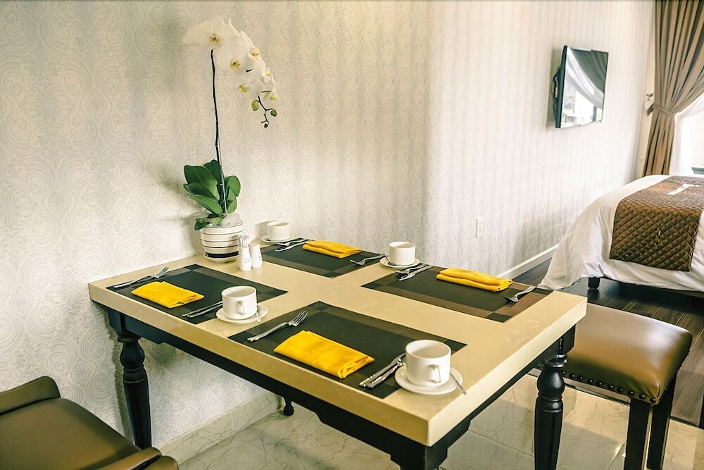 Rosy Luxury House in Nha Trang