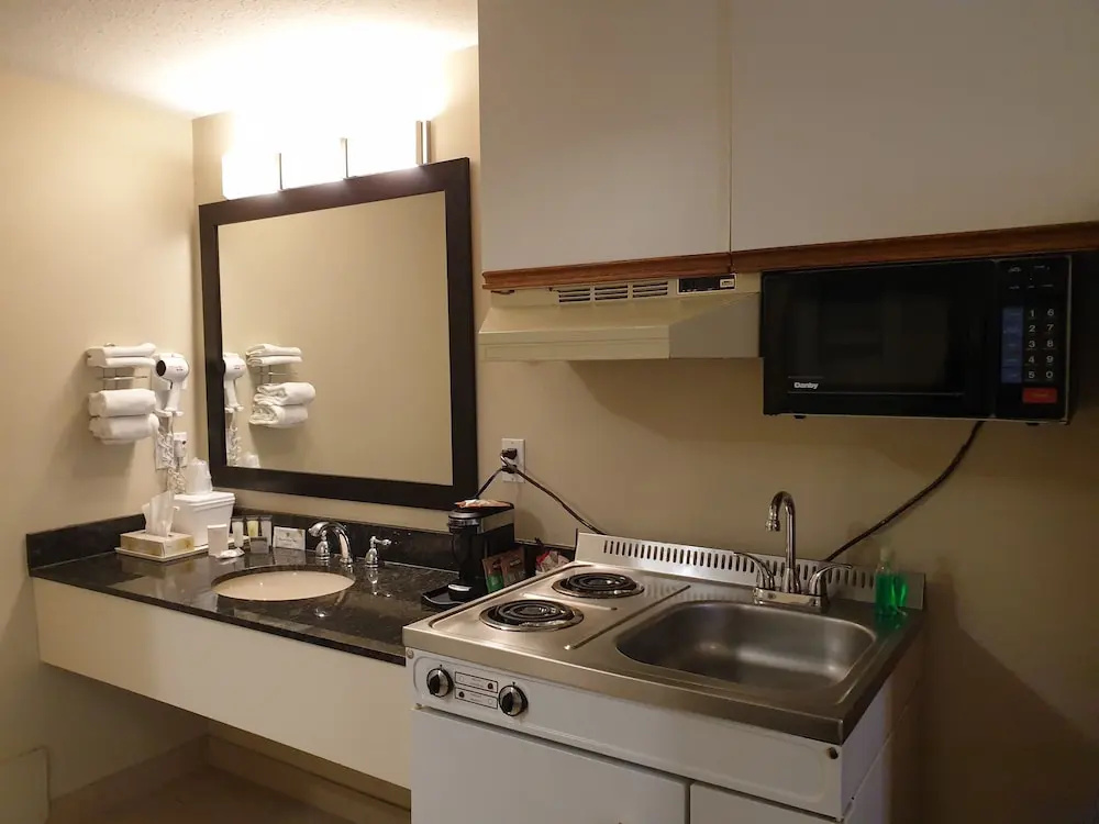Standard Double room with river view (full double bed)