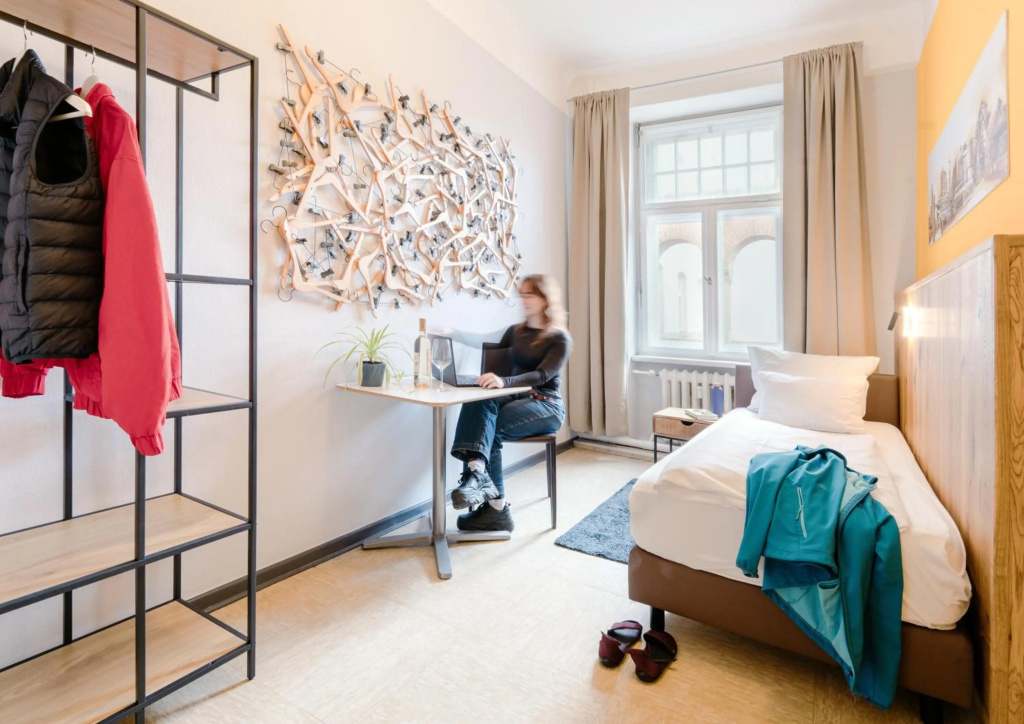 Отель Three Little Pigs Hostel Berlin в Берлине