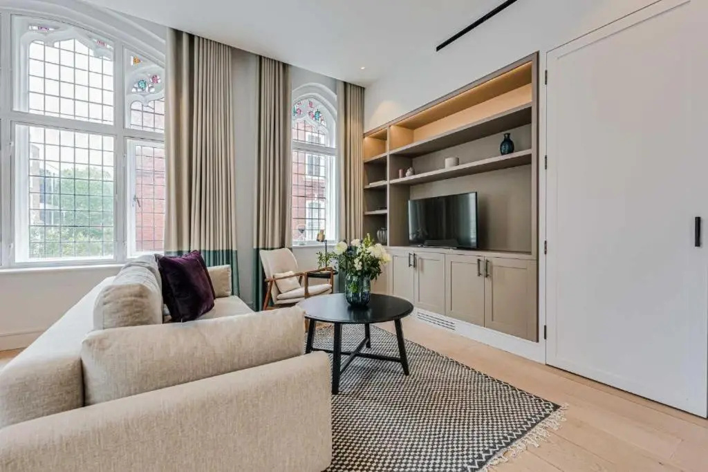 Отель Westminster Apartments by DMONTRIO в Лондоне