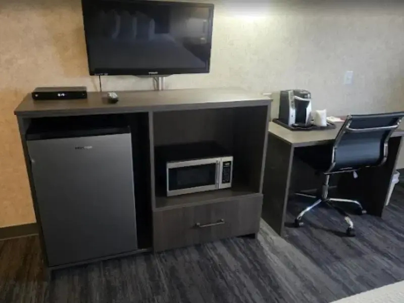 Ramada by Wyndham Nisku Edmonton Airport - Chambres