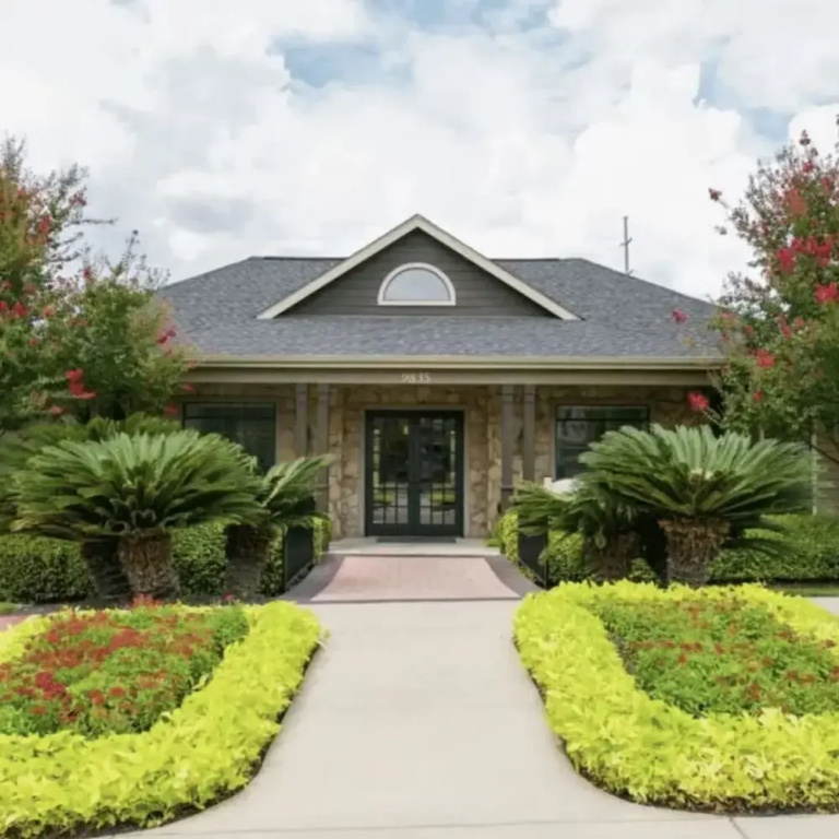 Landing Amazing 1bd, Clubhouse, Pool