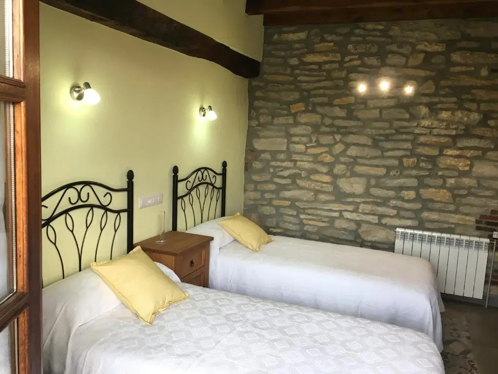 Standard Double room with balcony (twin beds)