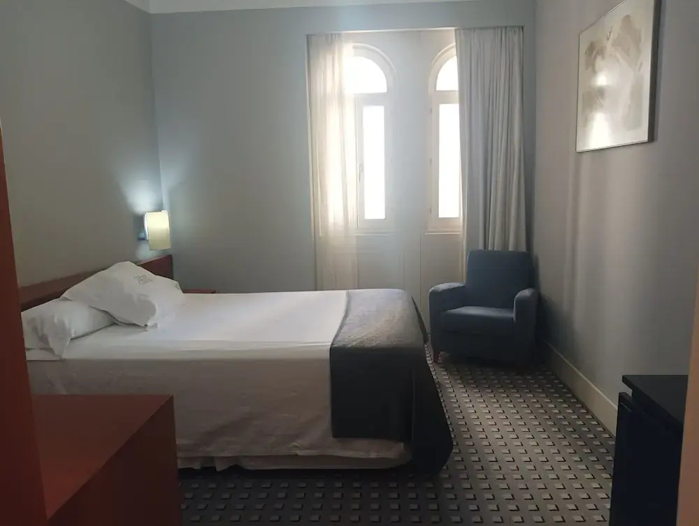 Gran Hotel Albacete - Chambres