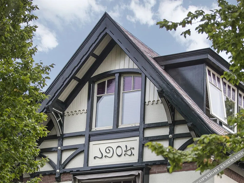 Zenzez Hotel & Lounge