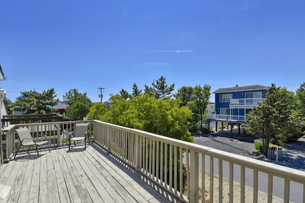 103 Anchorage Drive by Long & Foster