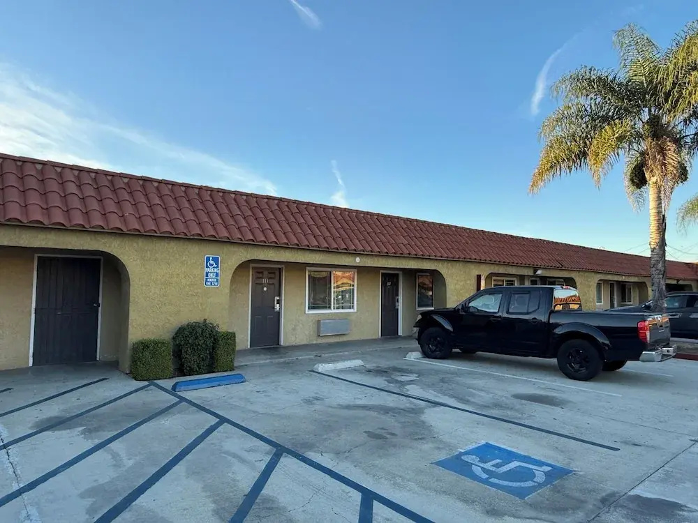 Rocky Inn Motel