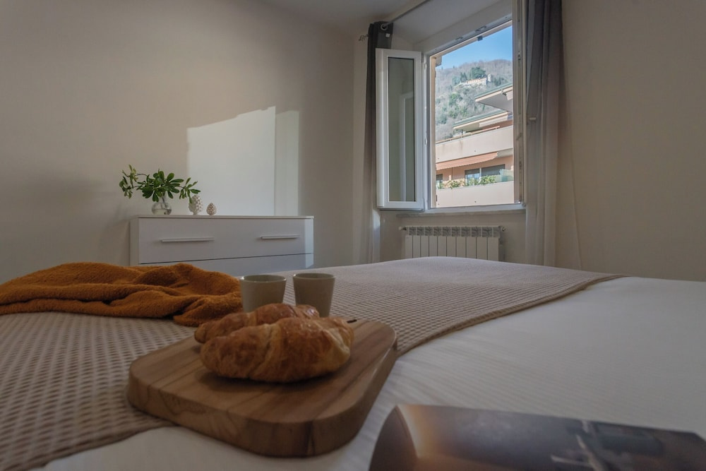 Zezio 44 by Rent all Como — 4