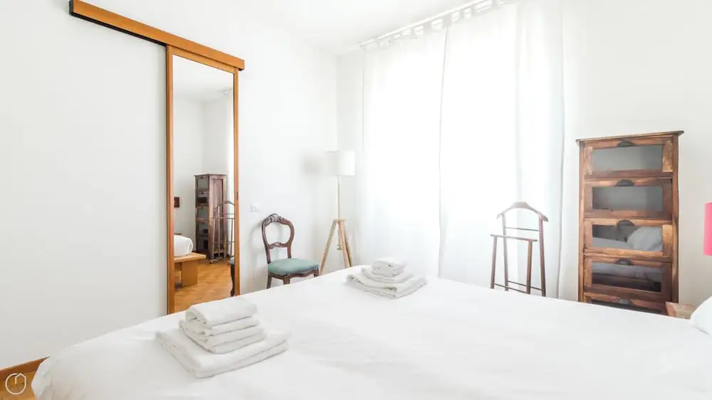 3 Bedrooms Apartment