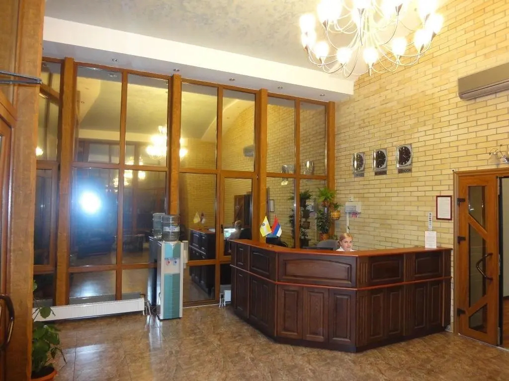 Lobby & Reception