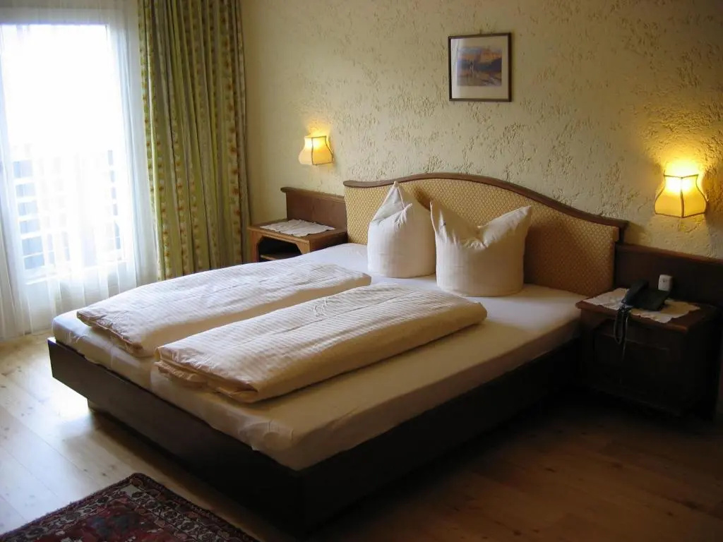 Standard Double room (full double bed)