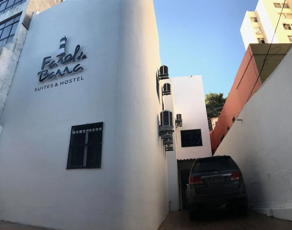 Farol da Barra Suites e Hostel