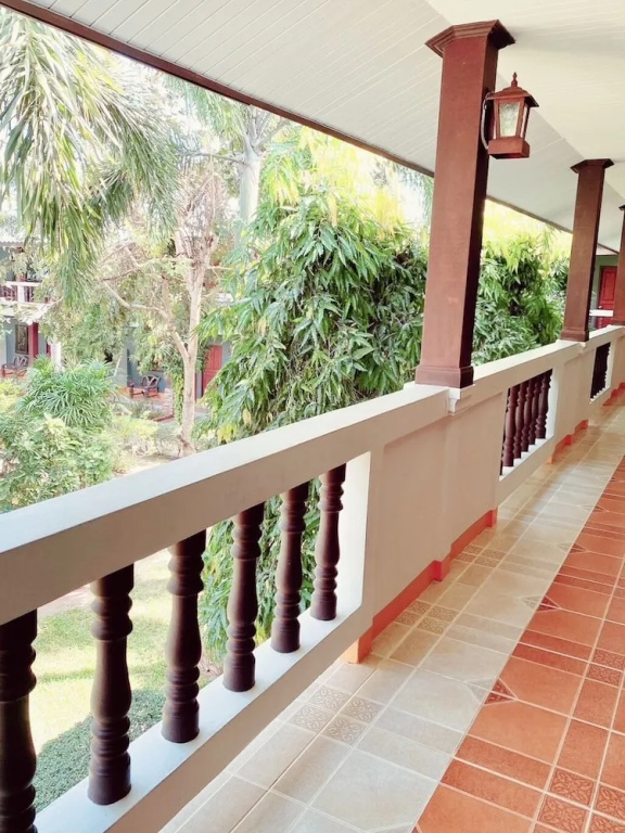 Balcony & Terrace
